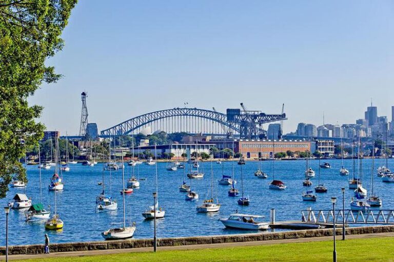 New Beach Road – Darling Point