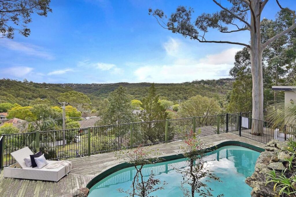 Altona Avenue – Forestville