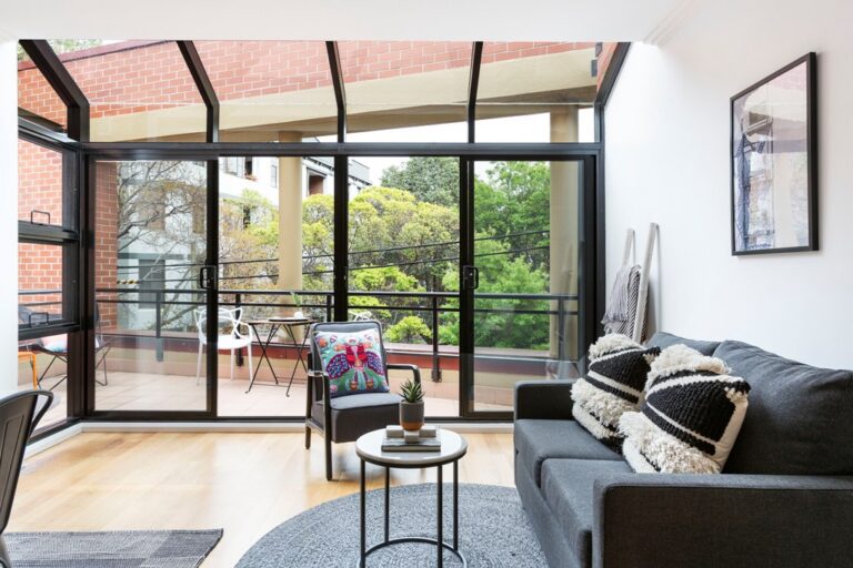 Buckland Street – Chippendale