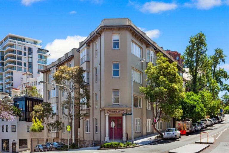 Property Success – Elizabeth Bay, Elizabeth Bay Road by Rose & Jones