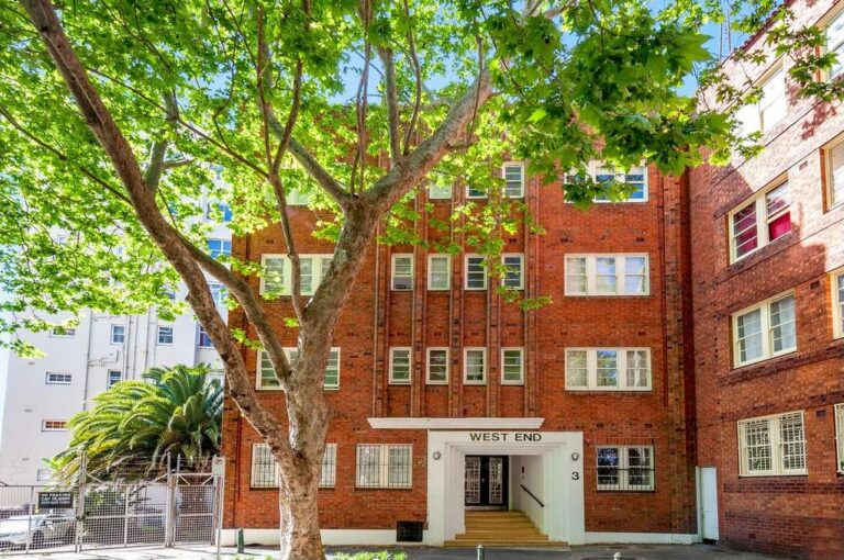 Crick Avenue – Potts Point