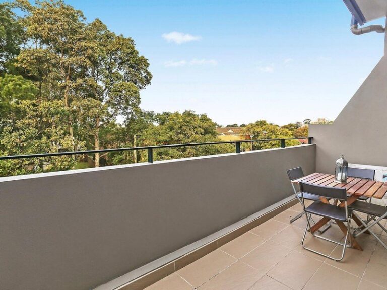 Willoughby Road – Naremburn