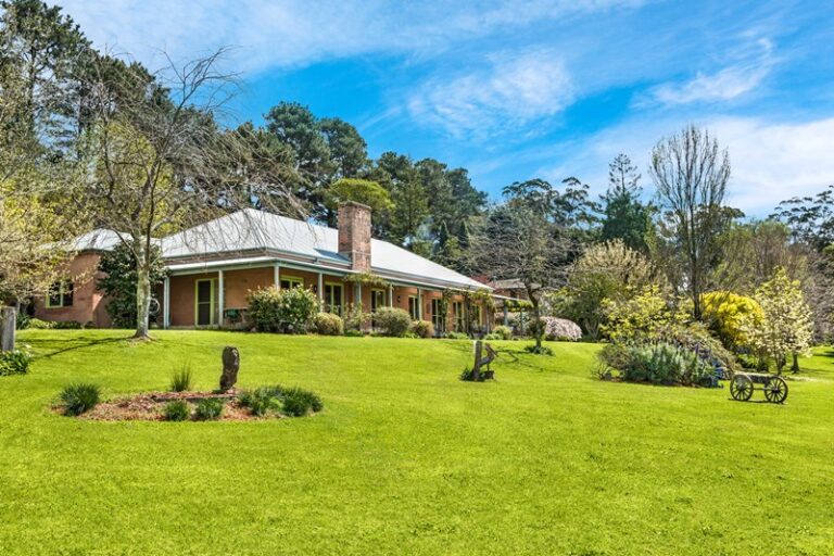 Kangaroo Valley Road – Berry