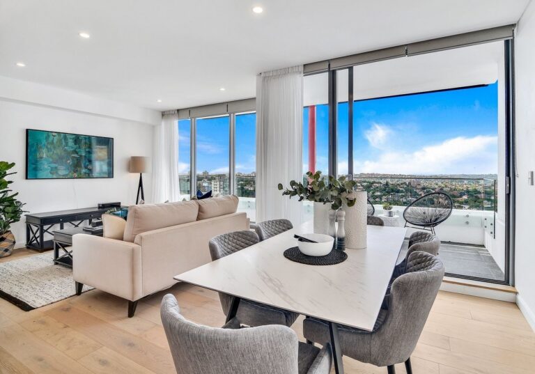 Miller Street – North Sydney
