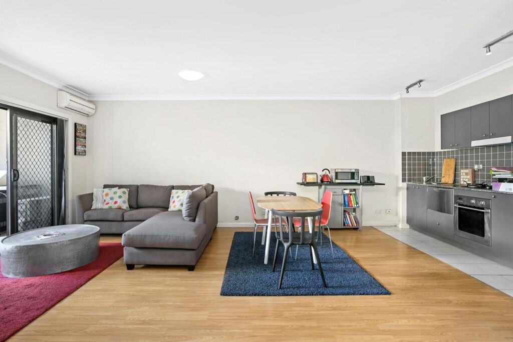 Coronation Avenue – Petersham