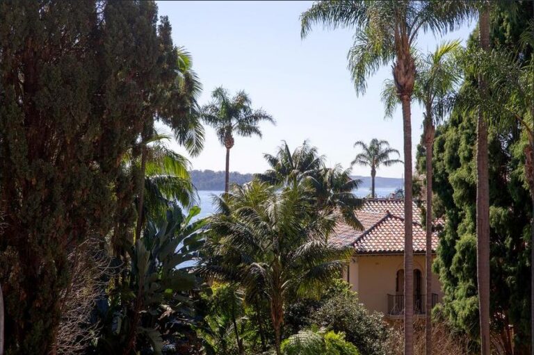 Billyard Avenue – Elizabeth Bay