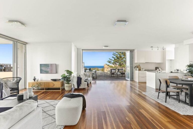 Penkivil Street – Bondi