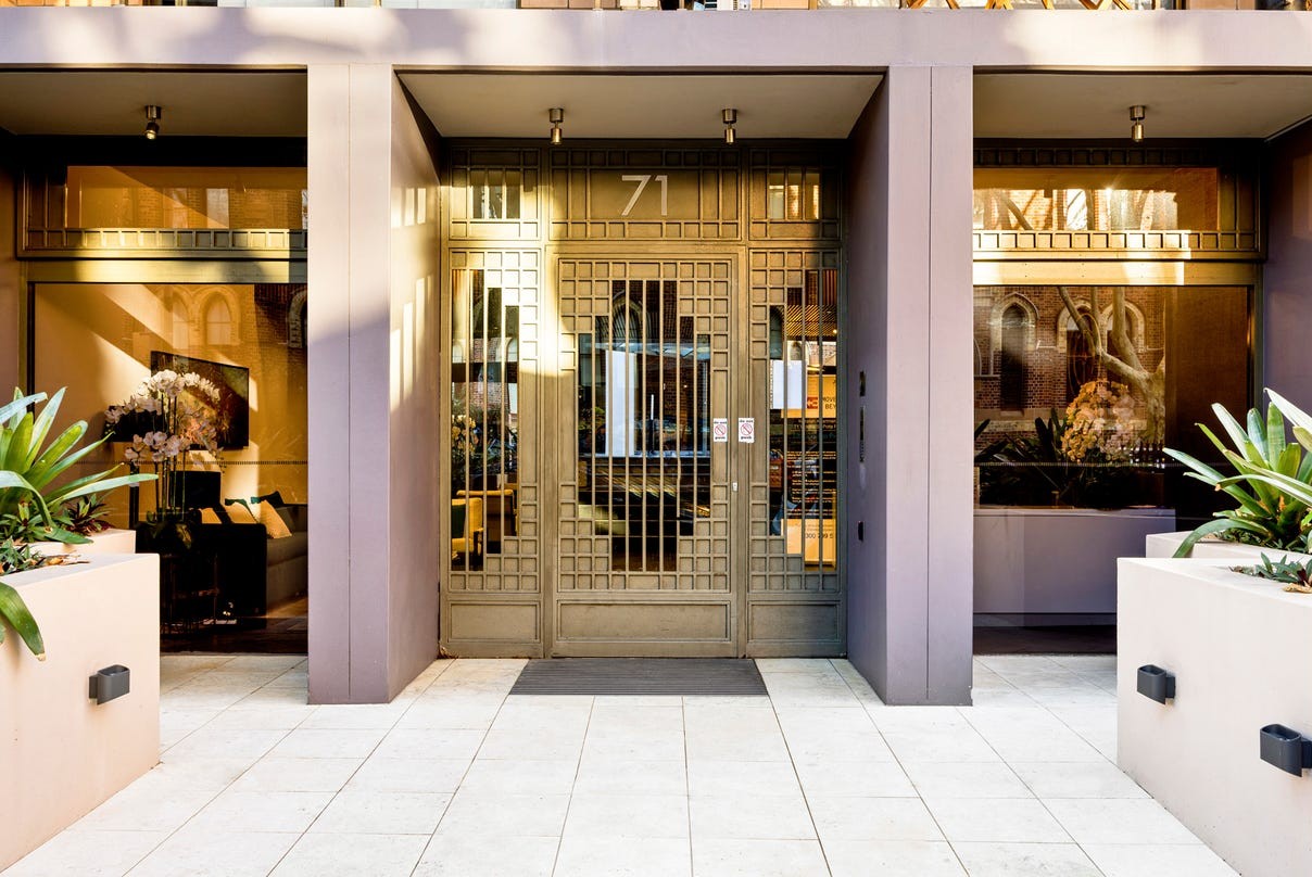 Victoria Street – Potts Point